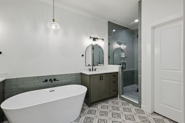 2446 Neely Trail, Valley View, TX 76272