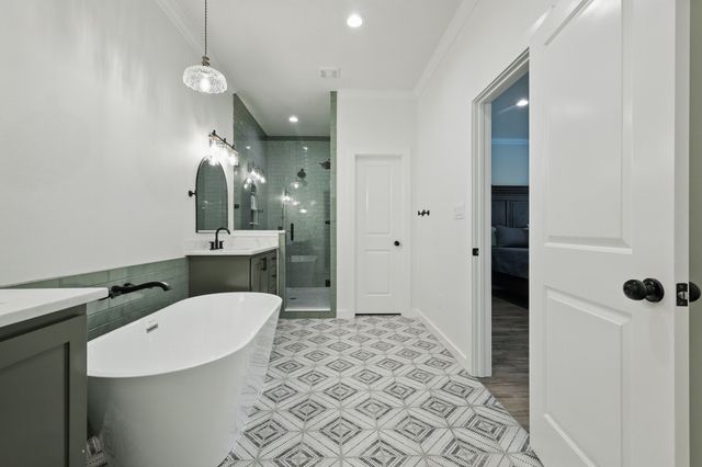 2446 Neely Trail, Valley View, TX 76272