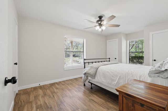 2446 Neely Trail, Valley View, TX 76272