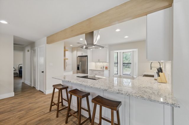 2446 Neely Trail, Valley View, TX 76272