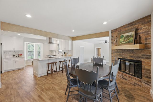 2446 Neely Trail, Valley View, TX 76272