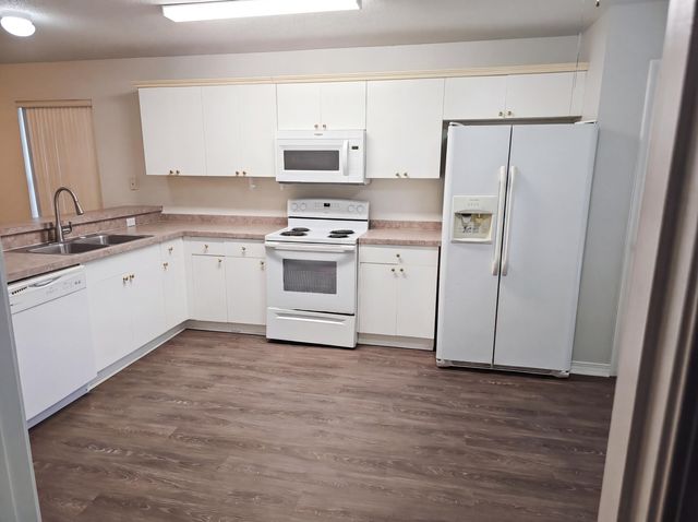 1057 Antigua Circle, Pensacola, FL 32506