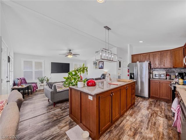 364 South Hilton Head Street, Pahrump, NV 89048