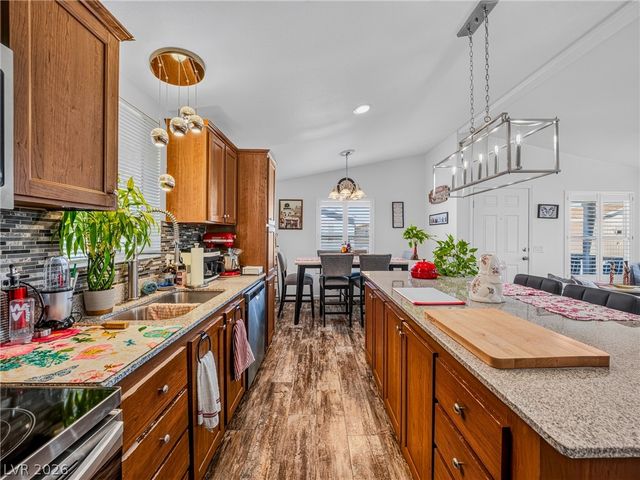 364 South Hilton Head Street, Pahrump, NV 89048