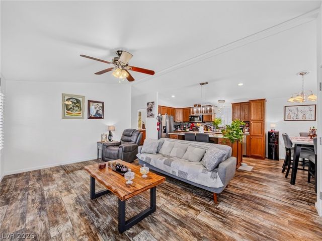 364 South Hilton Head Street, Pahrump, NV 89048