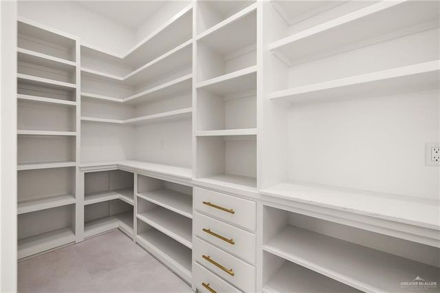 200 Micaela Service Road, Penitas, TX 78576