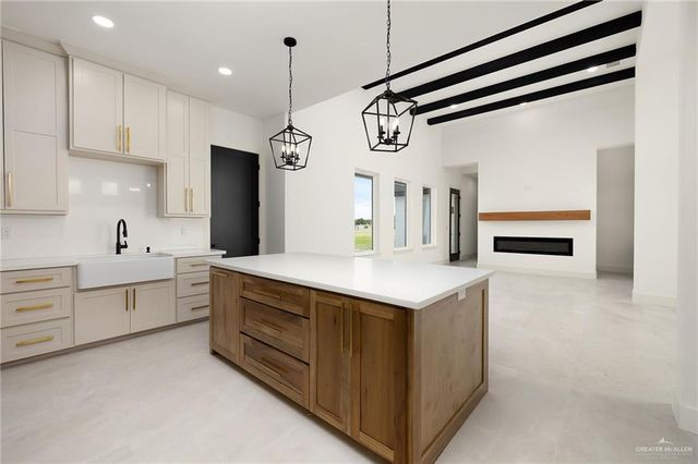 200 Micaela Service Road, Penitas, TX 78576