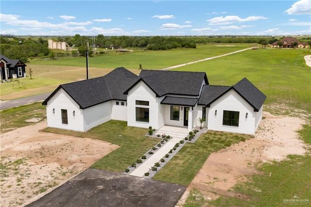 200 Micaela Service Road, Penitas, TX 78576