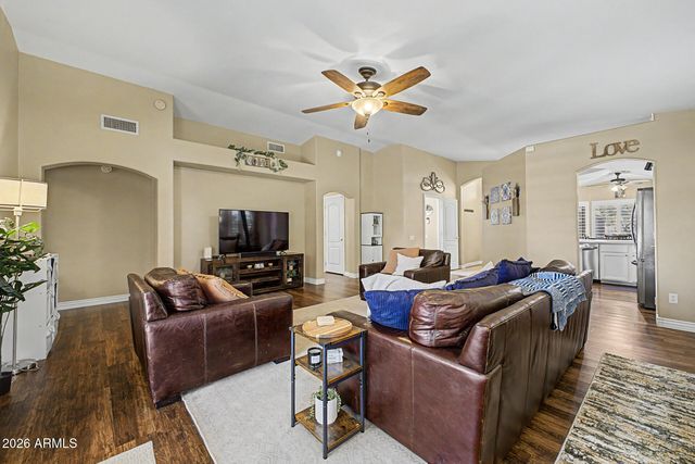 541 W VILLA MARIA Drive, Phoenix, AZ 85023