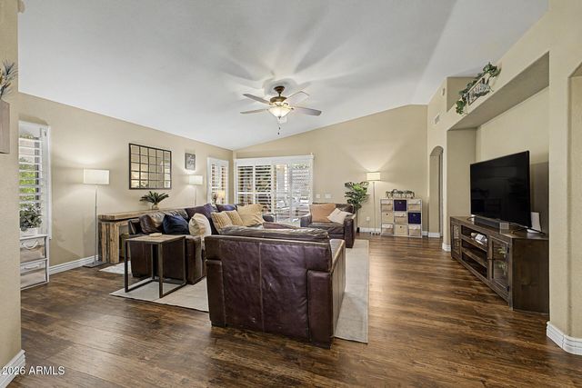 541 W VILLA MARIA Drive, Phoenix, AZ 85023