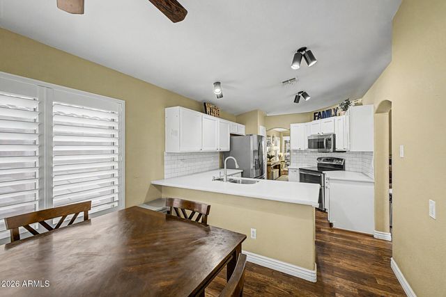 541 W VILLA MARIA Drive, Phoenix, AZ 85023