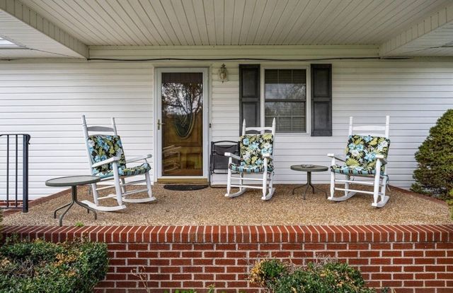 524 Elm St, Smithville, TN 37166