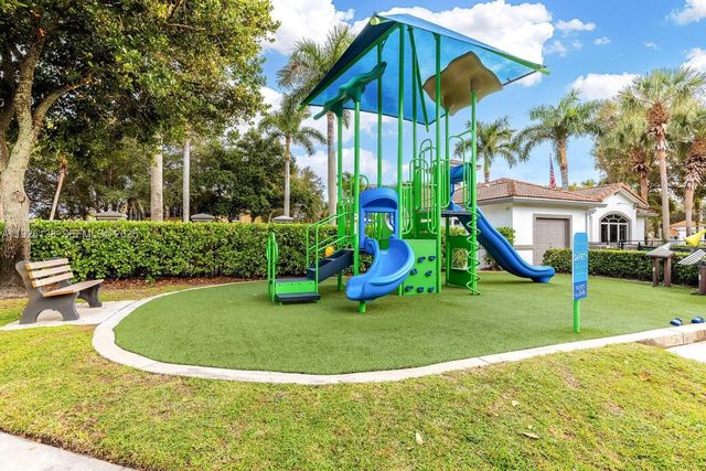 12117 Colony Preserve Dr, Boynton Beach, FL 33436