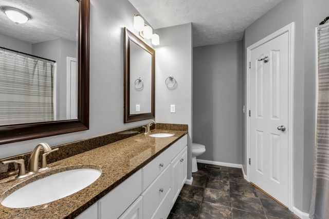 130 Fall Creek Dr, Murfreesboro, TN 37129