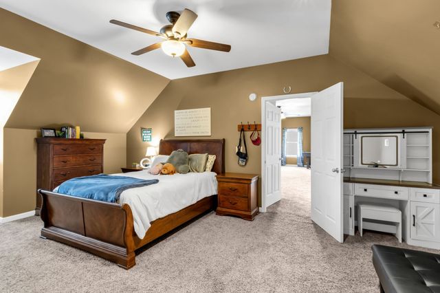 130 Fall Creek Dr, Murfreesboro, TN 37129