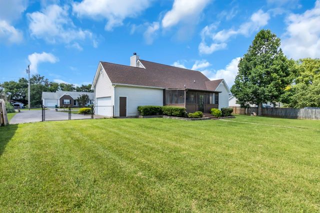 130 Fall Creek Dr, Murfreesboro, TN 37129