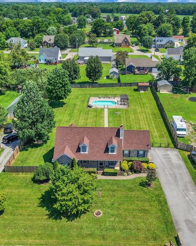 130 Fall Creek Dr, Murfreesboro, TN 37129