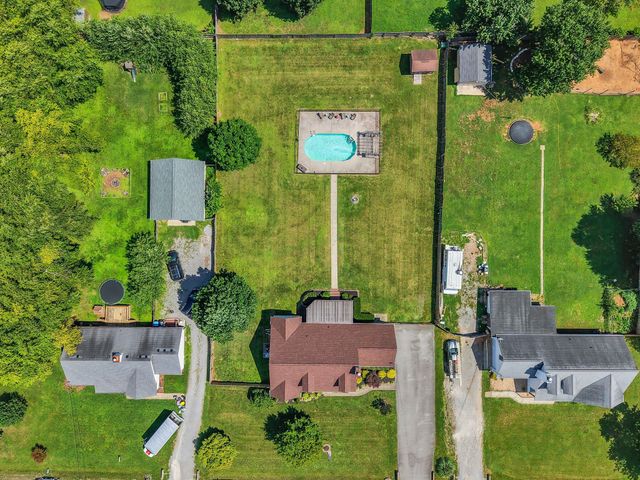 130 Fall Creek Dr, Murfreesboro, TN 37129
