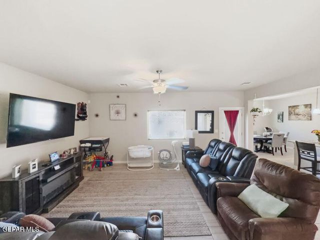 6909 BLACK MESQUITE Drive, El Paso, TX 79934