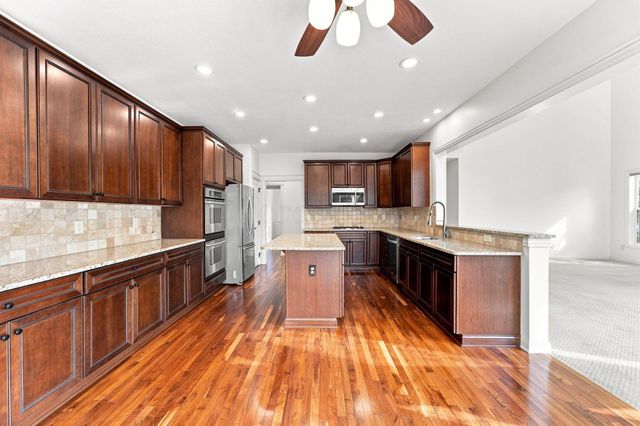 6816 Bishops Wood Drive, New Albany, OH 43054