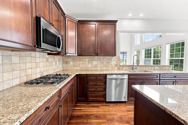 6816 Bishops Wood Drive, New Albany, OH 43054