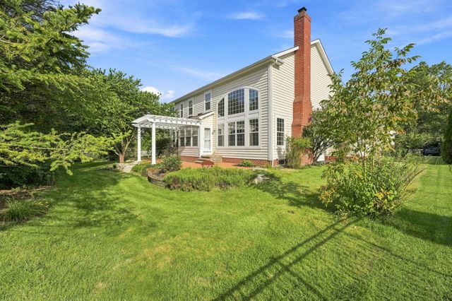 6816 Bishops Wood Drive, New Albany, OH 43054