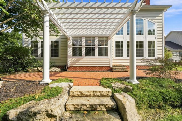 6816 Bishops Wood Drive, New Albany, OH 43054