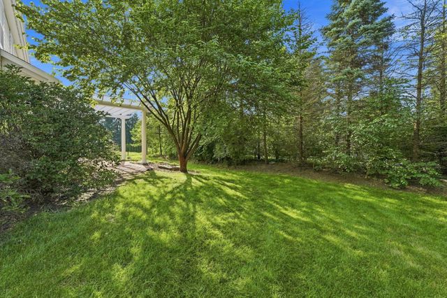6816 Bishops Wood Drive, New Albany, OH 43054