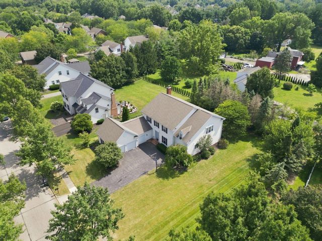 6816 Bishops Wood Drive, New Albany, OH 43054