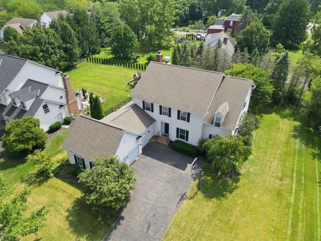 6816 Bishops Wood Drive, New Albany, OH 43054