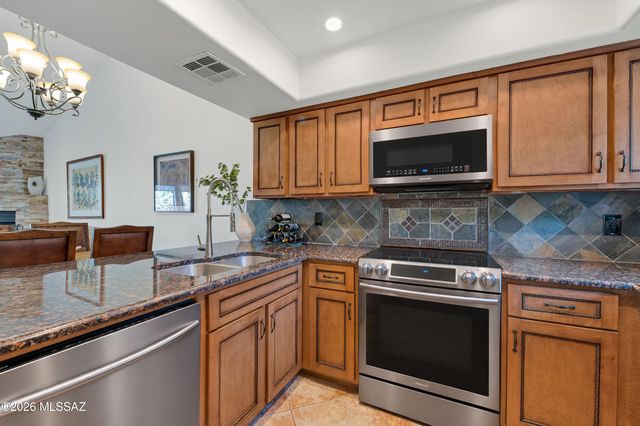 7601 N Calle Sin Envidia Apt 58, Tucson, AZ 85718