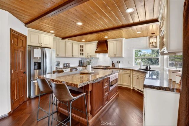 27366 Matterhorn, Lake Arrowhead, CA 92352