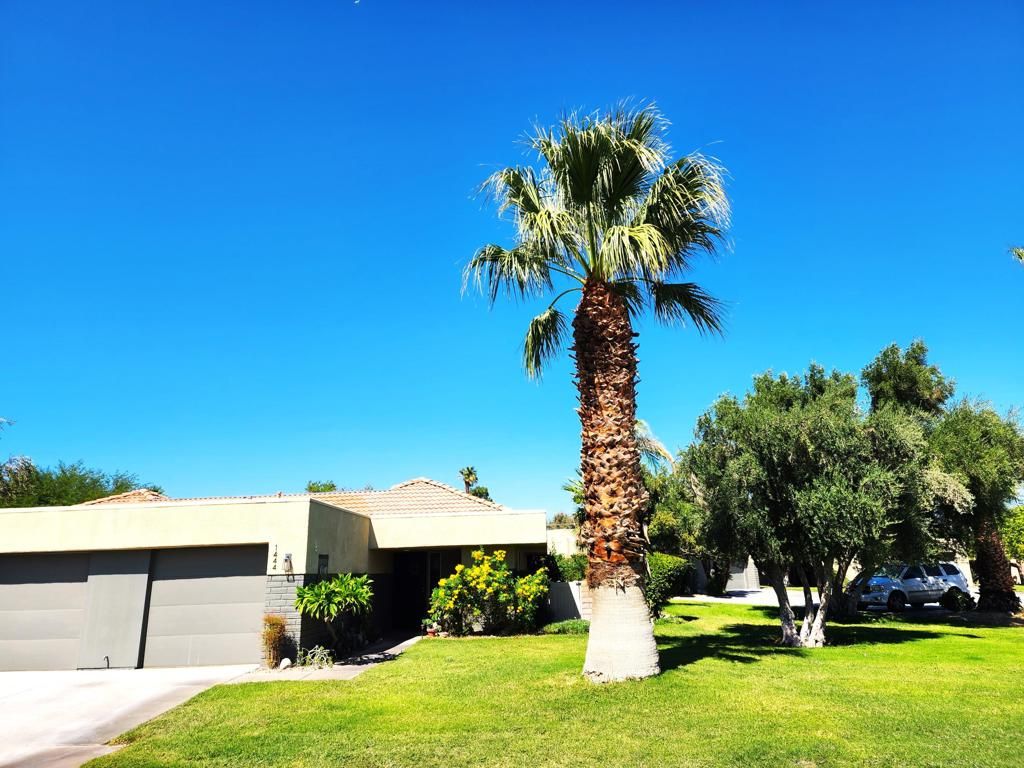 1444 Sunflower Circle N, Palm Springs, CA 92262