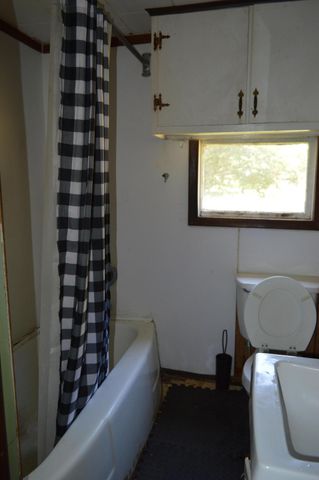 4103 King Lake Road, Defuniak Springs, FL 32433