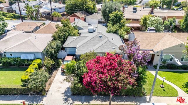 1337 N Whitnall Highway, Burbank, CA 91505