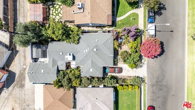 1337 N Whitnall Highway, Burbank, CA 91505