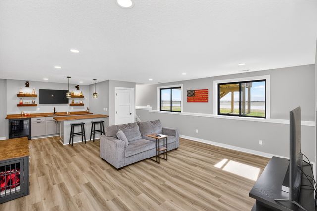 334 Cedar Drive, Gilbert, IA 50105