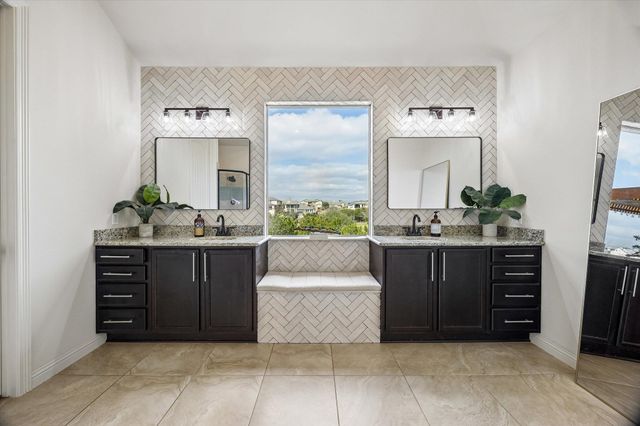 1812 Harvest Dance DR, Leander, TX 78641