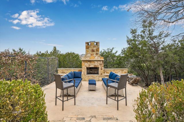 1812 Harvest Dance DR, Leander, TX 78641