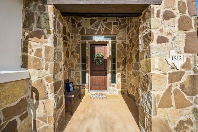 1812 Harvest Dance DR, Leander, TX 78641