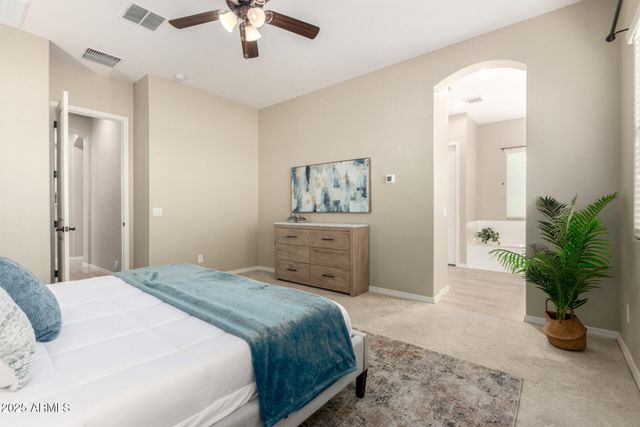 2811 S JEFFRY Street, Gilbert, AZ 85295