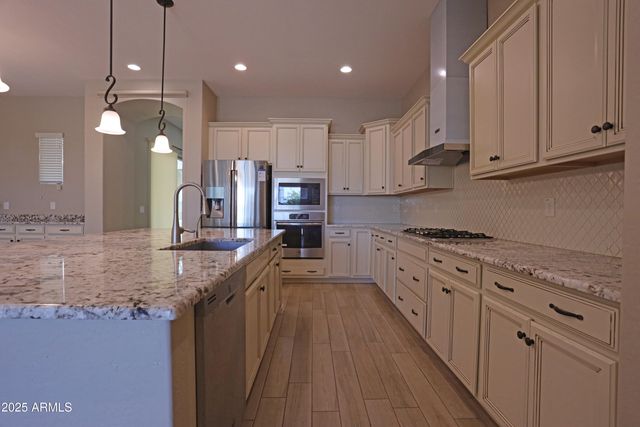 2811 S JEFFRY Street, Gilbert, AZ 85295