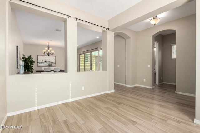 2811 S JEFFRY Street, Gilbert, AZ 85295