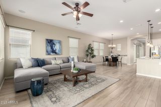 2811 S JEFFRY Street, Gilbert, AZ 85295