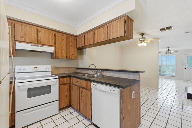 6620 121ST AVENUE 1, Largo, FL 33773