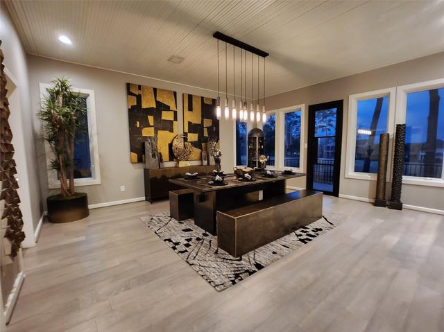 38 Fairway Park, Montgomery, TX 77356