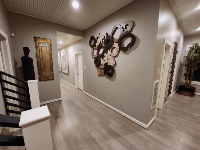 38 Fairway Park, Montgomery, TX 77356