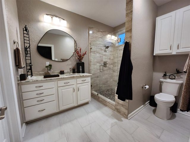 38 Fairway Park, Montgomery, TX 77356