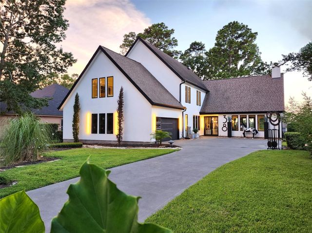 38 Fairway Park, Montgomery, TX 77356