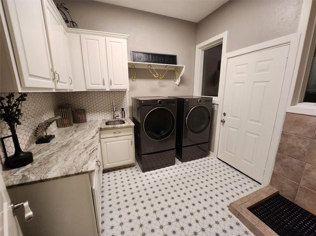 38 Fairway Park, Montgomery, TX 77356